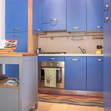 A Due Passi Dal Apartment *
