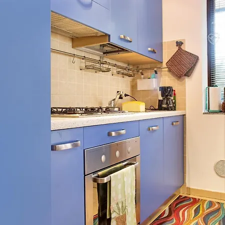 A Due Passi Dal Apartment *