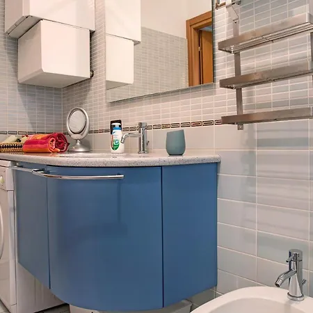 Appartement A Due Passi Dal Laveno-Mombello